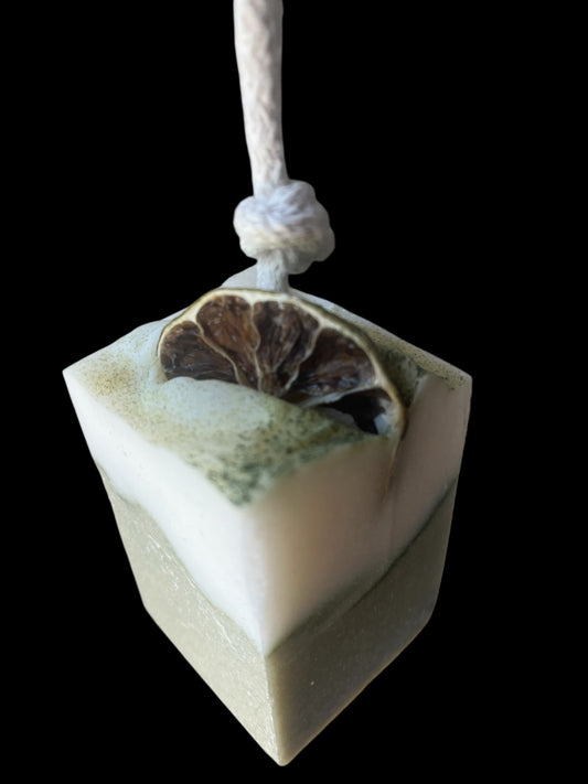 Salt lime på snöre