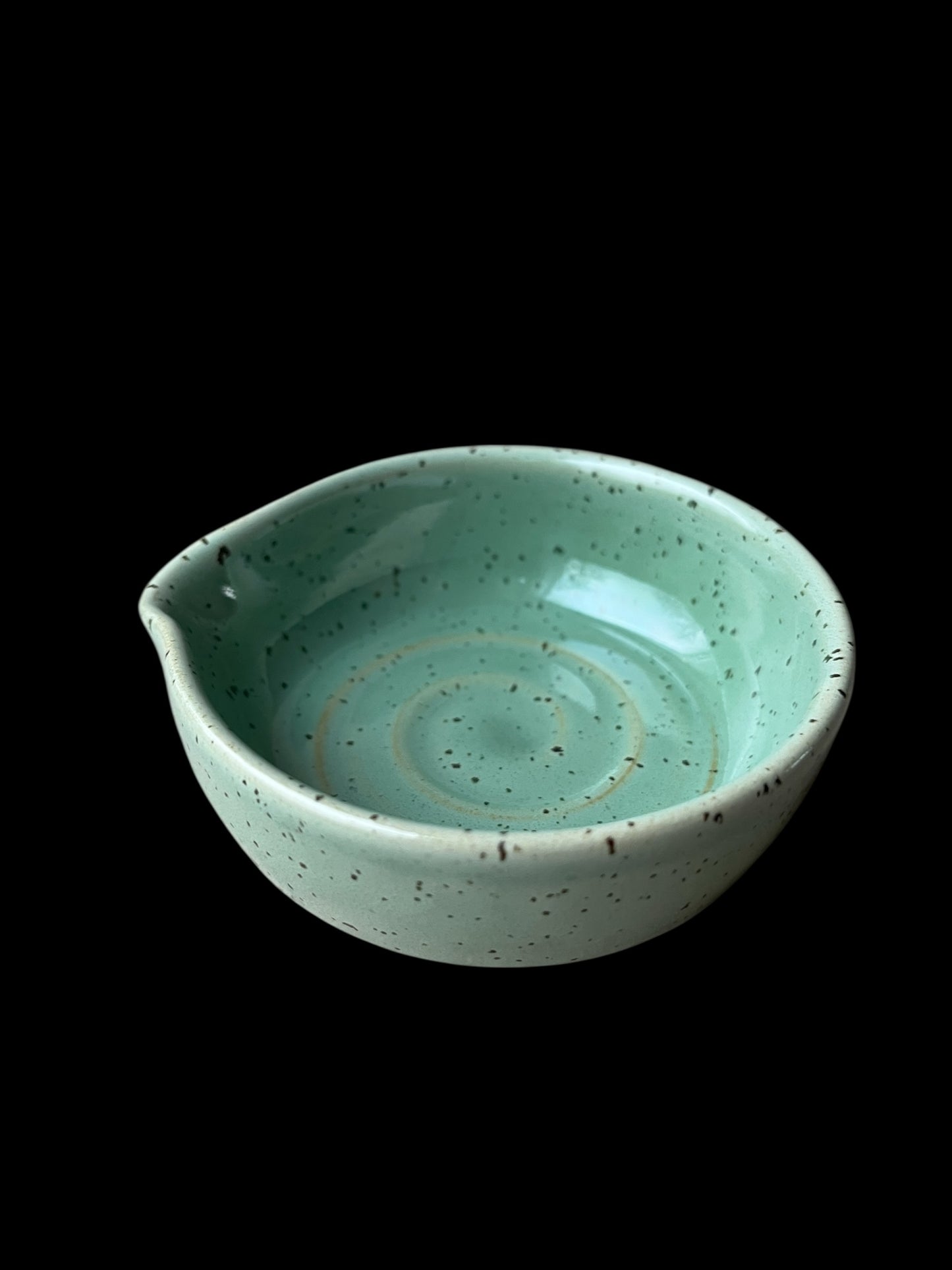 Disktvålsskål med pip ljusgrön på lavalera