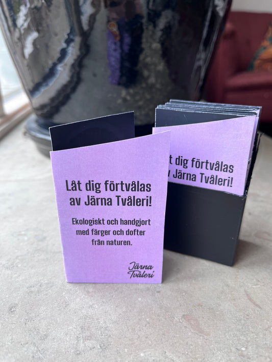 Infoblad "Låt dig förtvålas av Järna Tvåleri"