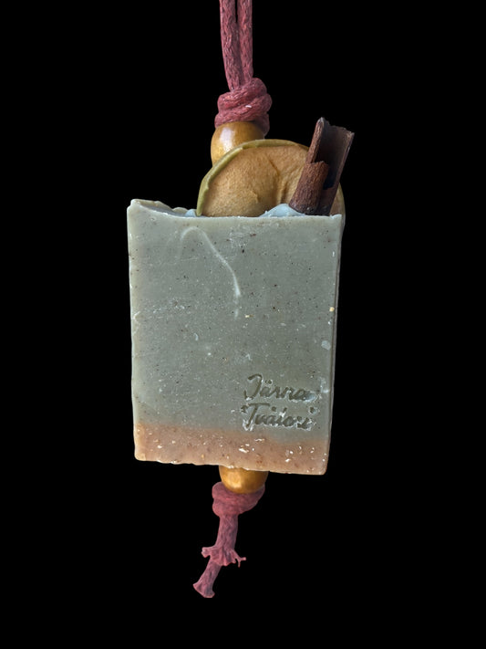 Äppelkaka på snöre