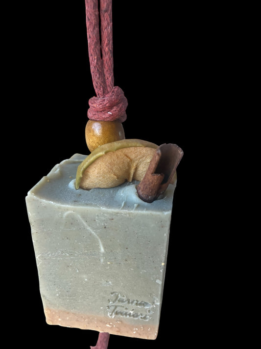 Äppelkaka på snöre