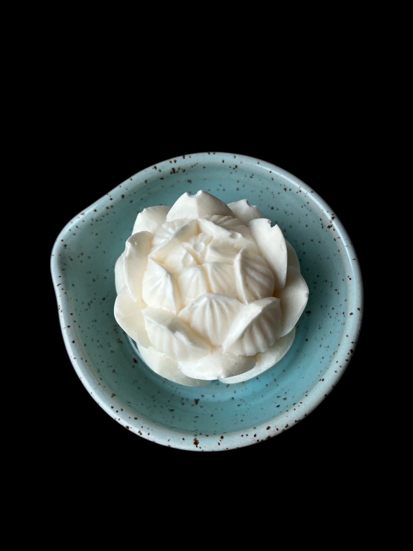 Disktvålsskål med pip ljusblå på lavalera